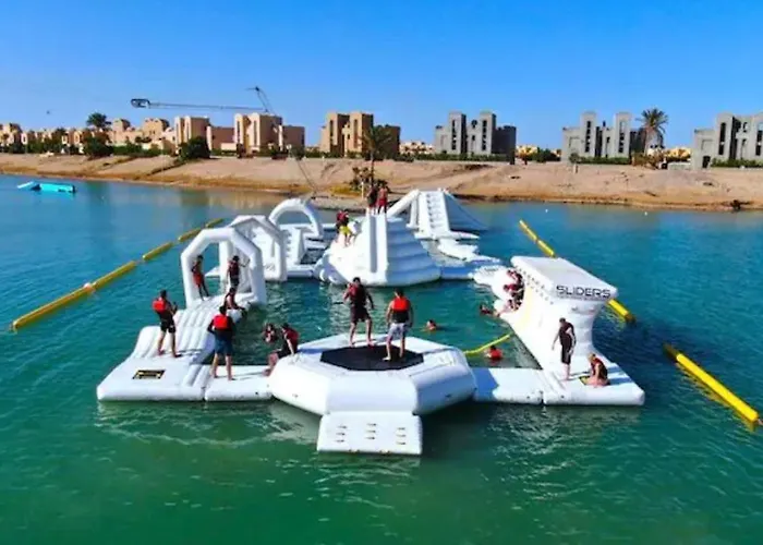 Luxurious Sea View 2 Bedroom & Private Garden To The Pool At Mangroovy *