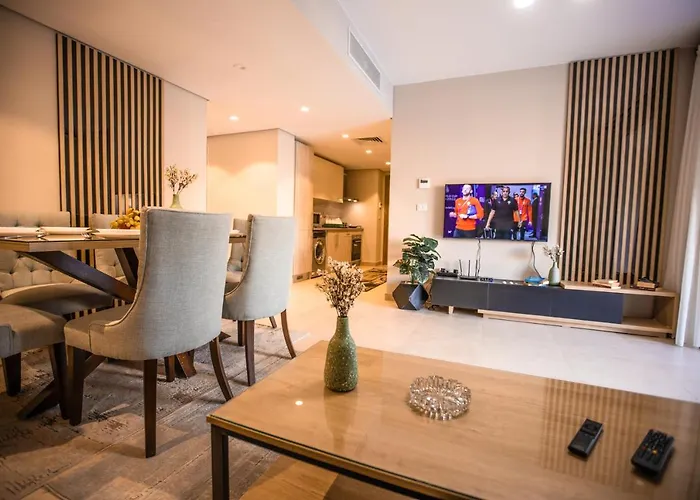 Daire Luxurious Sea View 2 Bedroom & Private Garden To The Pool At Mangroovy *